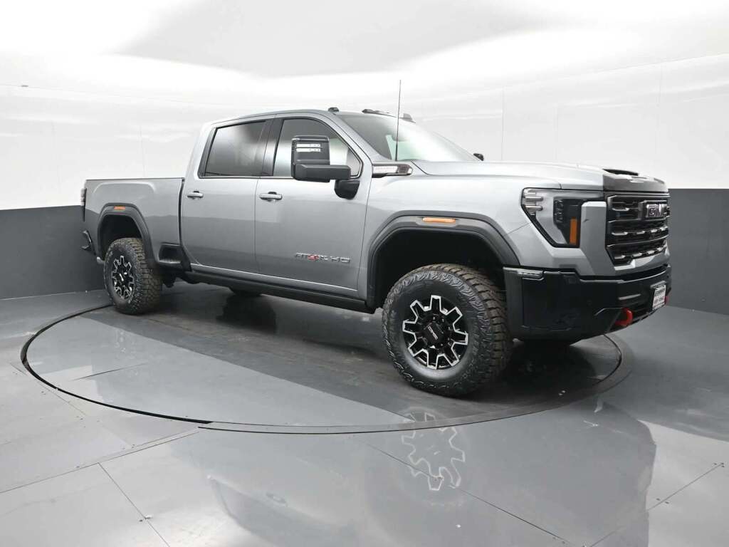 2026 GMC Sierra 2500HD Crew Cab, Standard Bed, AT4X, 4WD