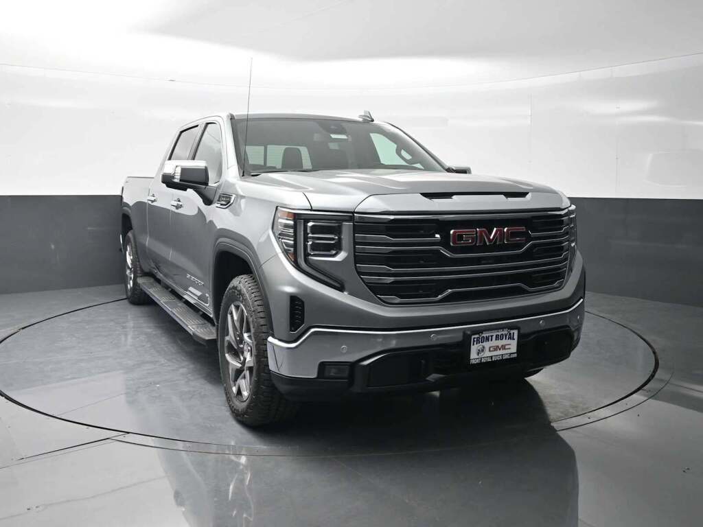 2026 GMC Sierra 1500 Crew Cab, Standard Bed, SLT, 4WD