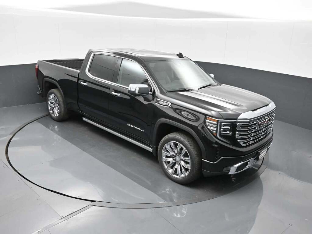 2026 GMC Sierra 1500 Crew Cab, Standard Bed, Denali, 4WD