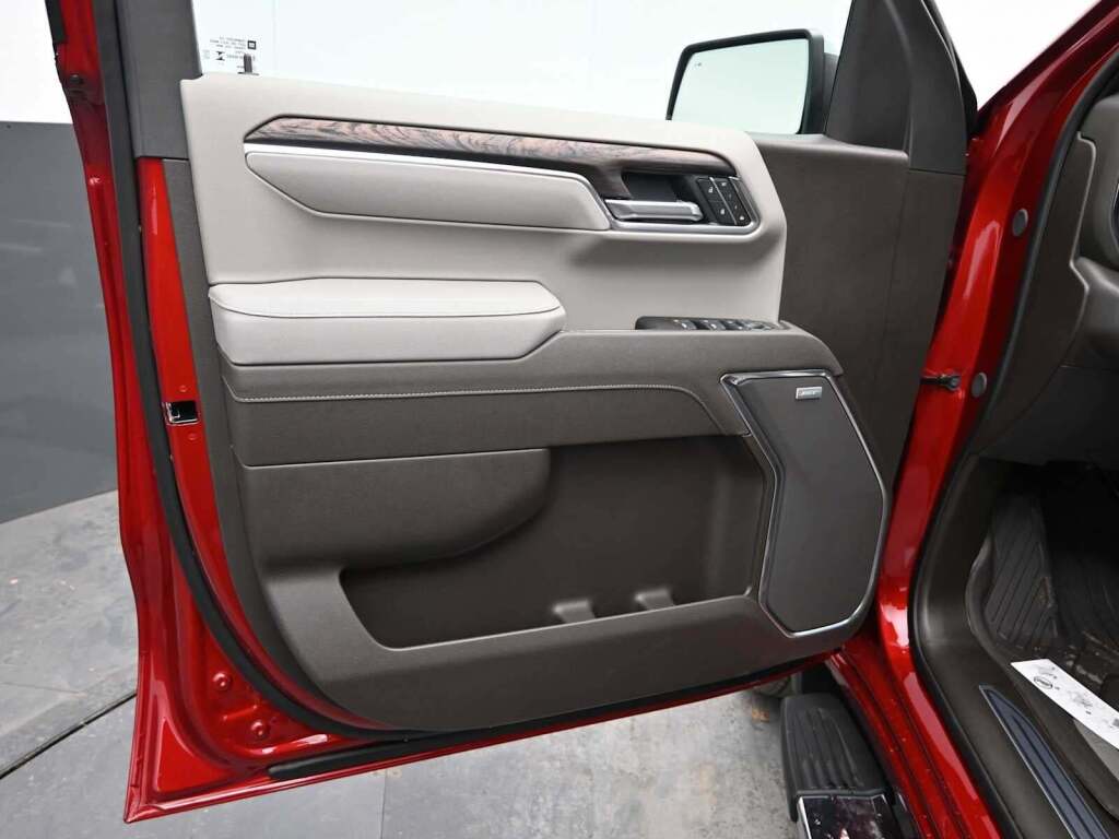 2026 GMC Sierra 1500 Crew Cab, Short Bed, SLT, 4WD