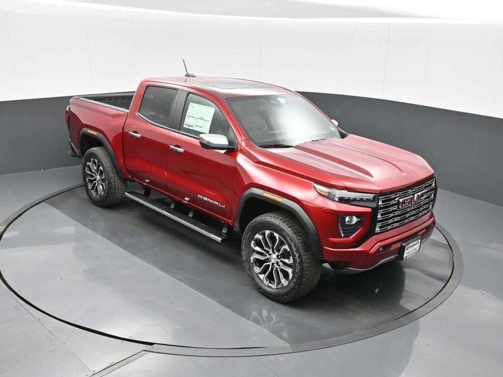 2026 GMC Canyon Denali, 4WD