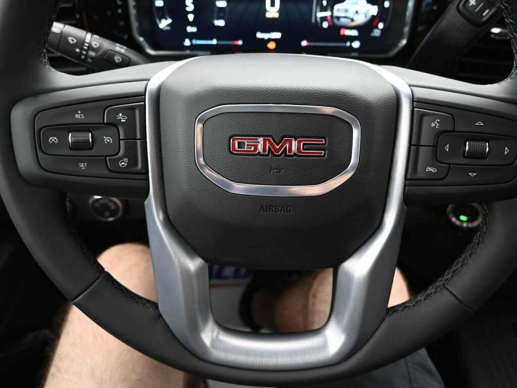 2026 GMC Sierra 1500 Crew Cab, Short Bed, SLE, 4WD