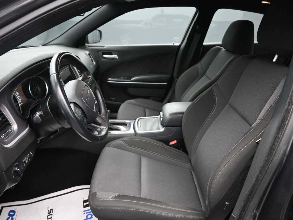 2020 Dodge Charger SXT RWD