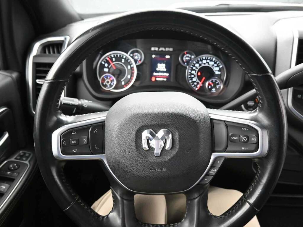 2024 Ram 3500 Big Horn Crew Cab 4x4 8' Box