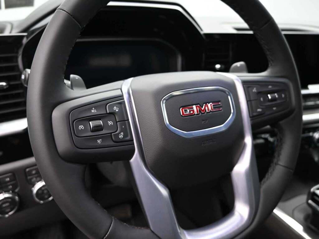 2026 GMC Sierra 1500 Crew Cab, Short Bed, SLT, 4WD