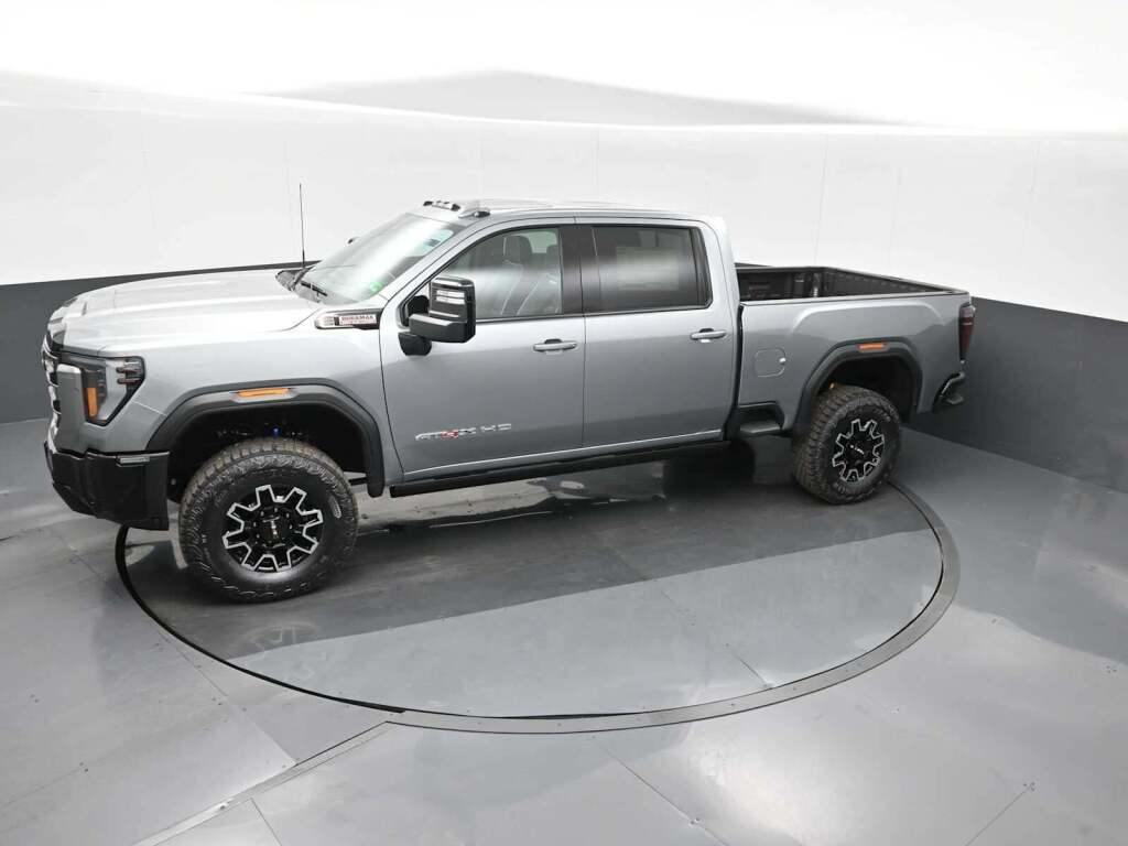 2026 GMC Sierra 2500HD Crew Cab, Standard Bed, AT4X, 4WD