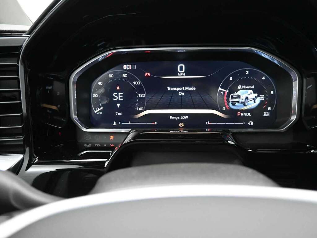 2026 GMC Sierra 2500HD Double Cab, Standard Bed, SLE, RWD