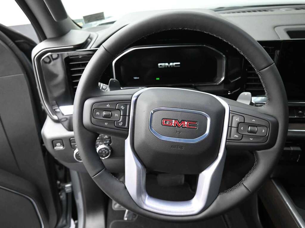 2026 GMC Sierra 1500 Crew Cab, Standard Bed, SLT, 4WD
