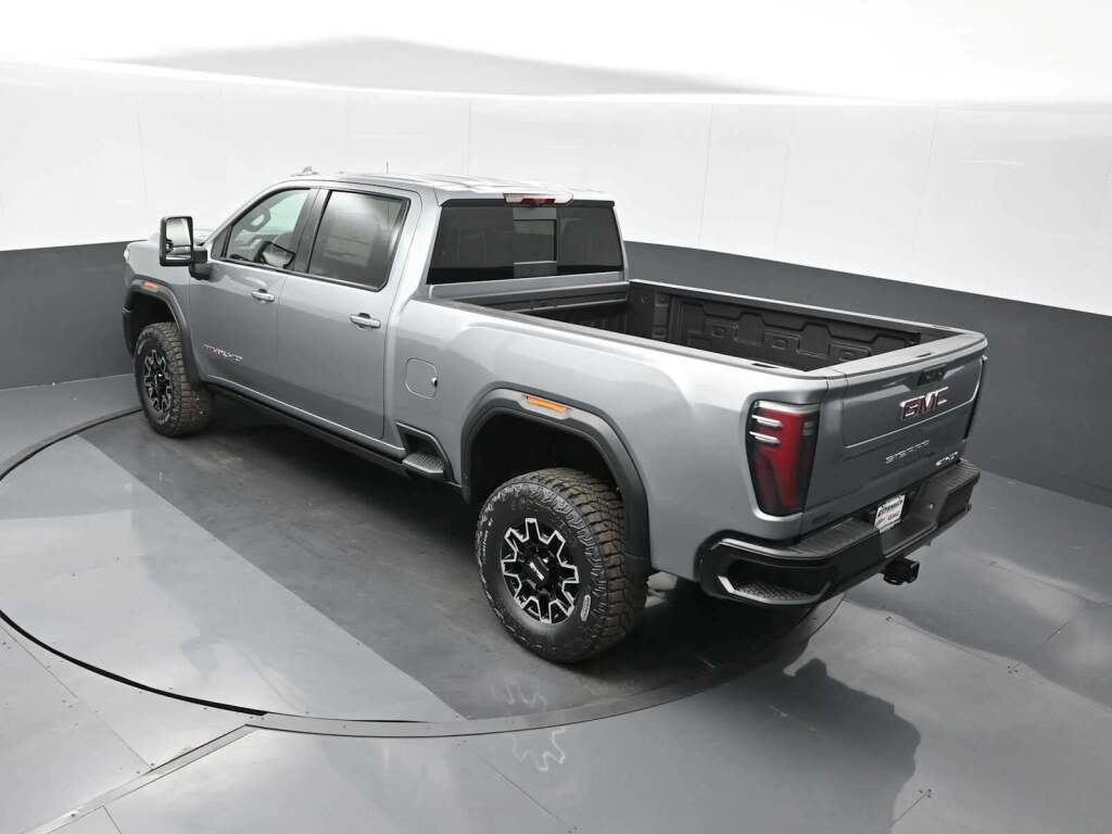 2026 GMC Sierra 2500HD Crew Cab, Standard Bed, AT4X, 4WD