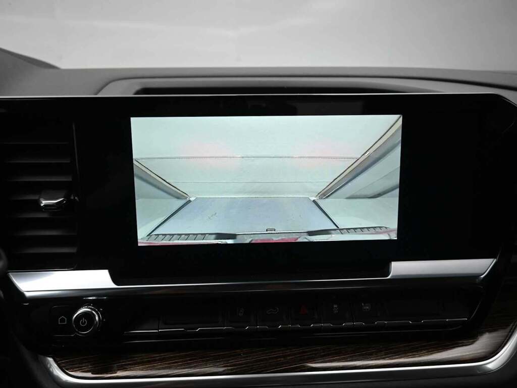 2026 GMC Sierra 2500HD Double Cab, Standard Bed, SLE, RWD