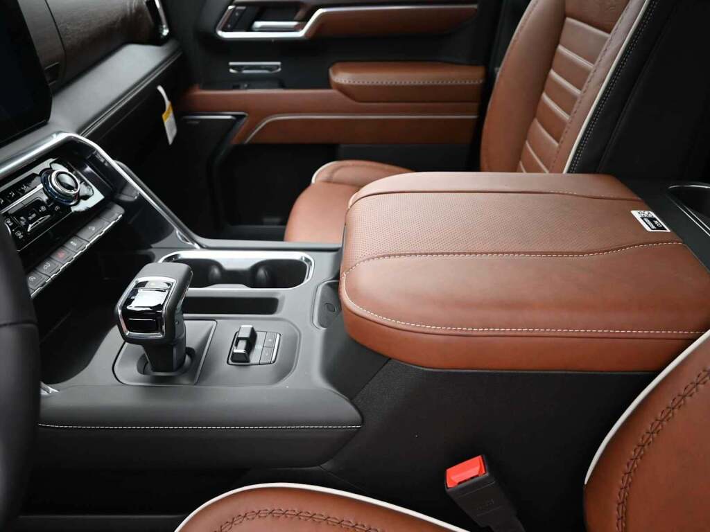 2026 GMC Sierra 1500 Crew Cab, Short Bed, Denali Ultimate, 4WD