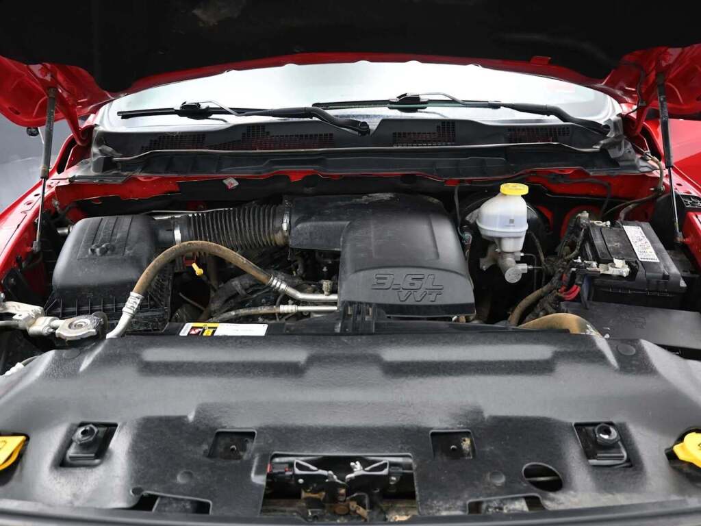 2023 Ram 1500 Classic Warlock Quad Cab 4x4 6'4" Box