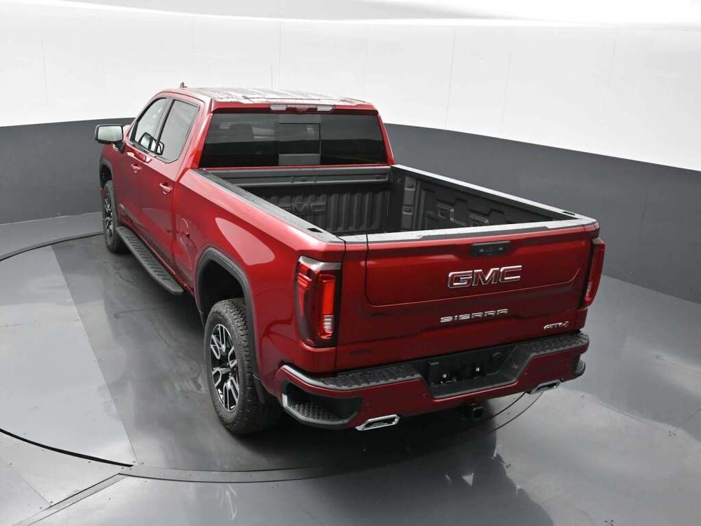 2026 GMC Sierra 1500 Crew Cab, Standard Bed, AT4, 4WD