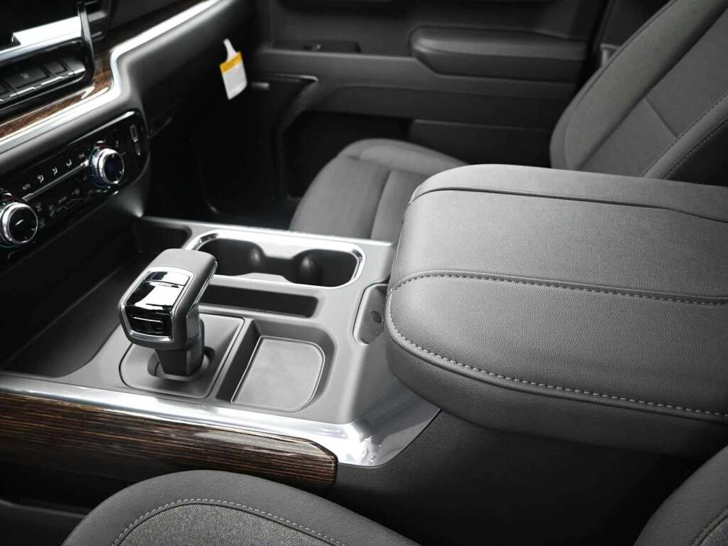 2026 GMC Sierra 1500 Crew Cab, Short Bed, Elevation, 4WD