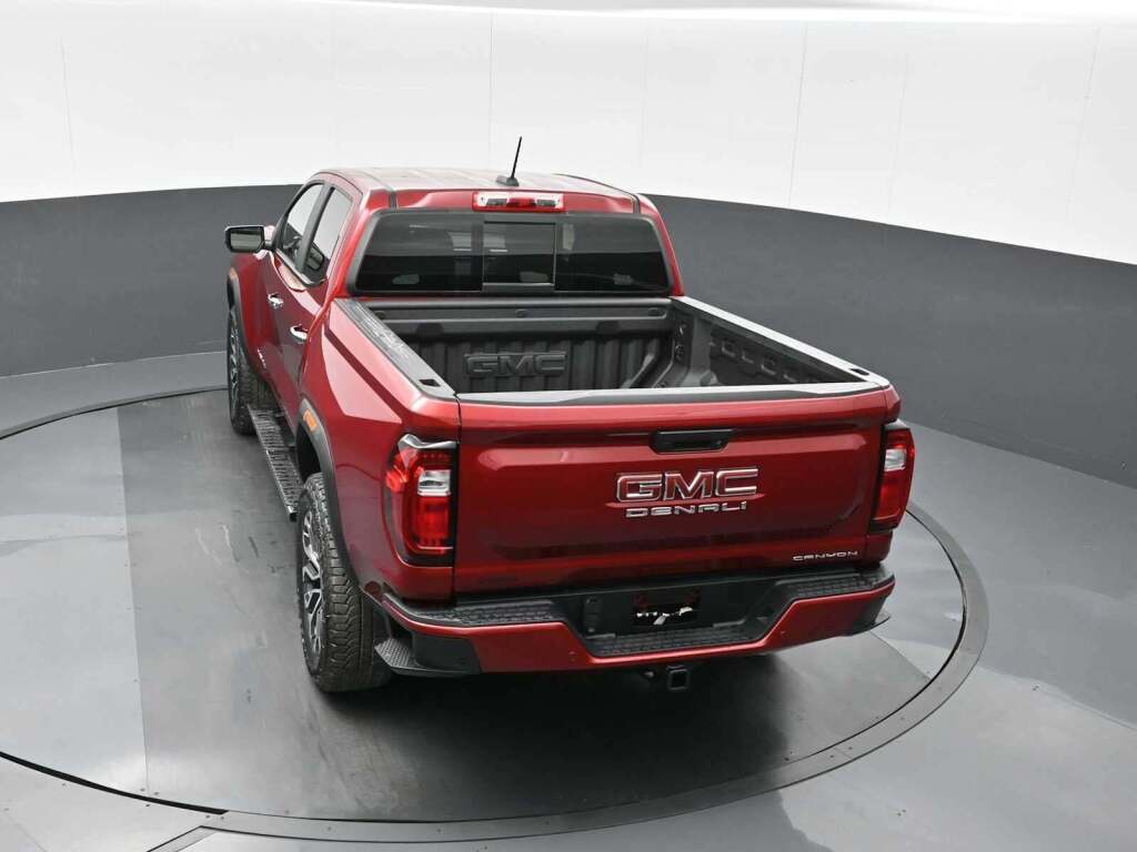 2026 GMC Canyon Denali, 4WD
