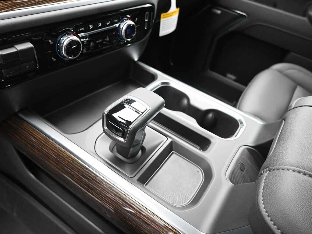 2026 GMC Sierra 1500 Crew Cab, Standard Bed, Elevation, 4WD