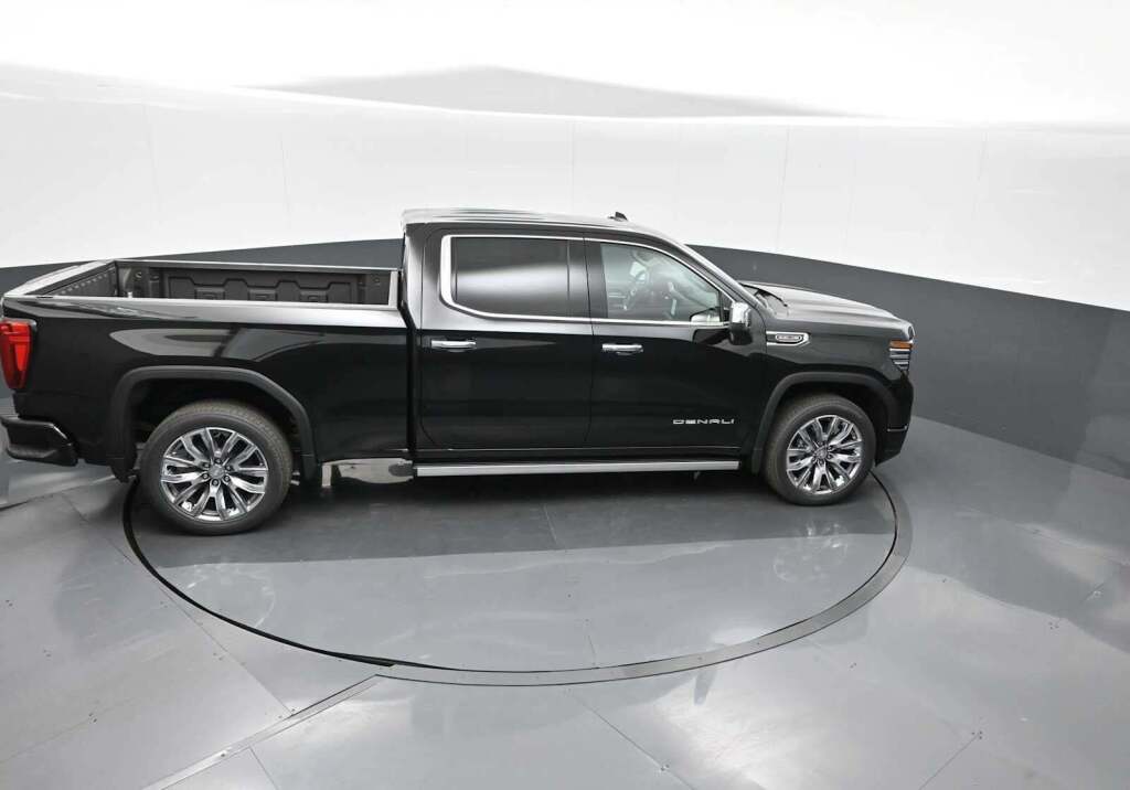 2026 GMC Sierra 1500 Crew Cab, Standard Bed, Denali, 4WD