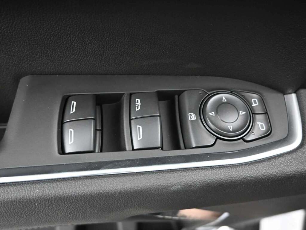 2026 GMC Sierra 1500 Crew Cab, Short Bed, SLE, 4WD