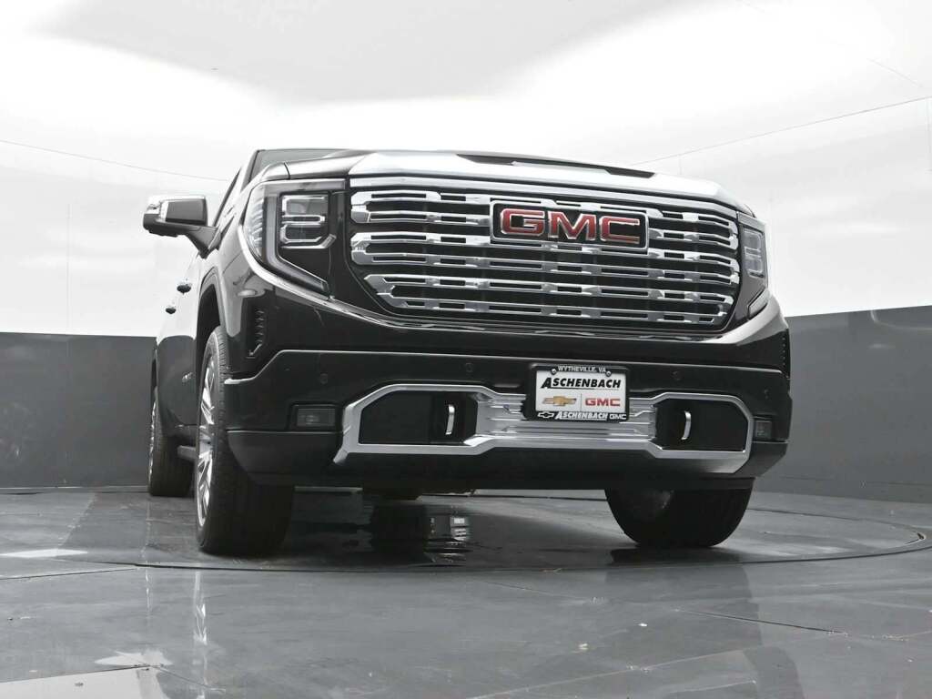 2026 GMC Sierra 1500 Crew Cab, Standard Bed, Denali, 4WD