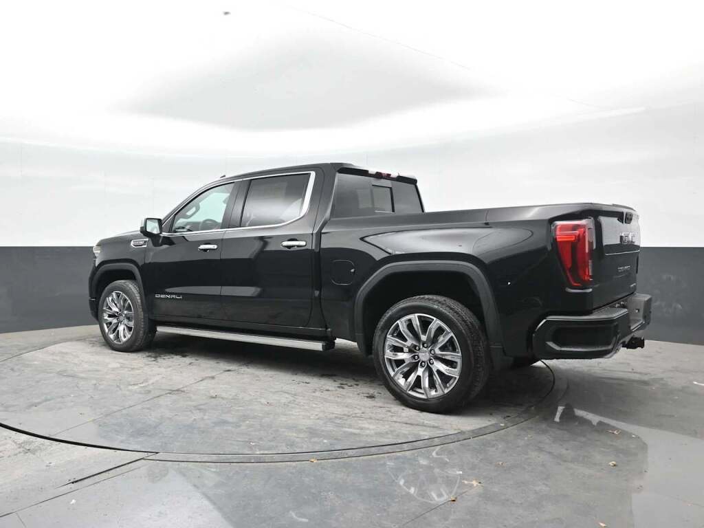 2026 GMC Sierra 1500 Crew Cab, Short Bed, Denali, 4WD