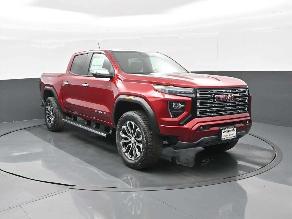 2026 GMC Canyon Denali, 4WD