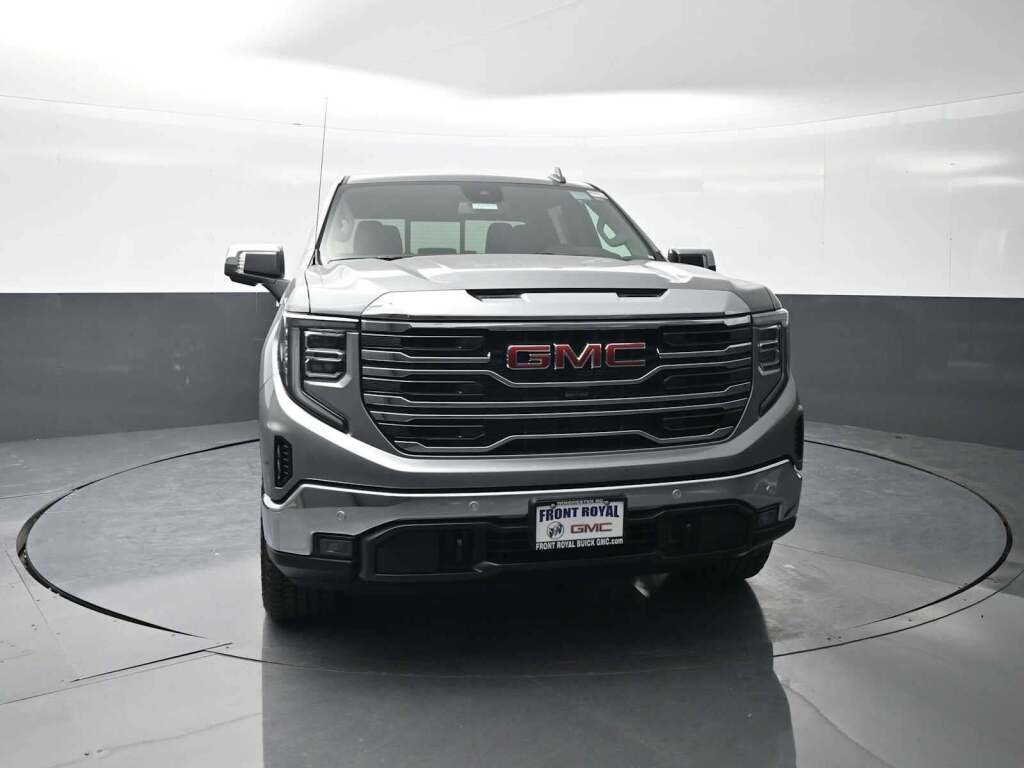 2026 GMC Sierra 1500 Crew Cab, Standard Bed, SLT, 4WD