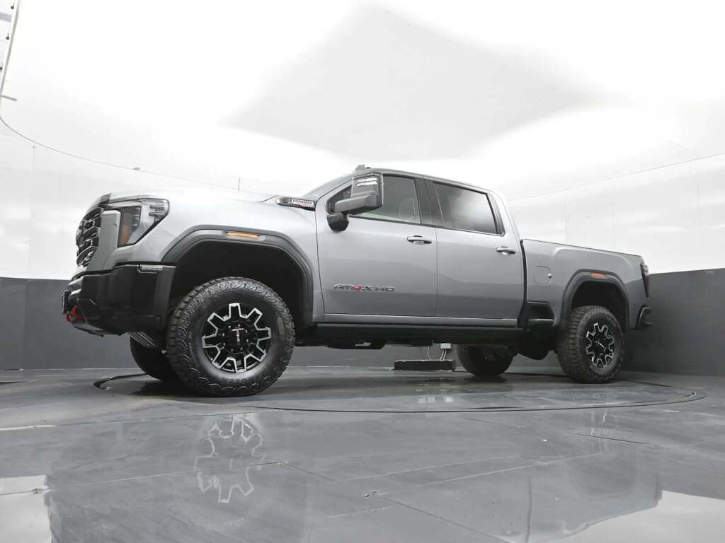 2026 GMC Sierra 2500HD Crew Cab, Standard Bed, AT4X, 4WD