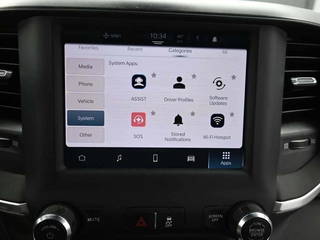 2024 Ram 3500 Big Horn Crew Cab 4x4 8' Box