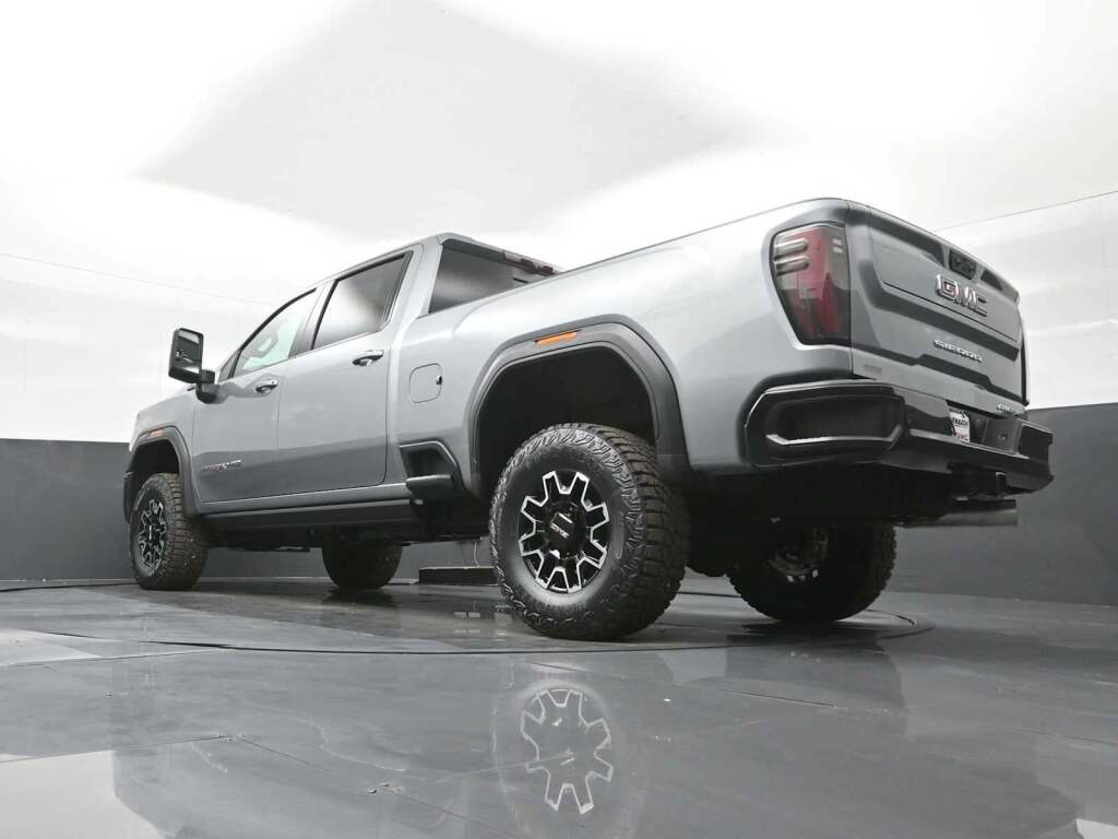 2026 GMC Sierra 2500HD Crew Cab, Standard Bed, AT4X, 4WD
