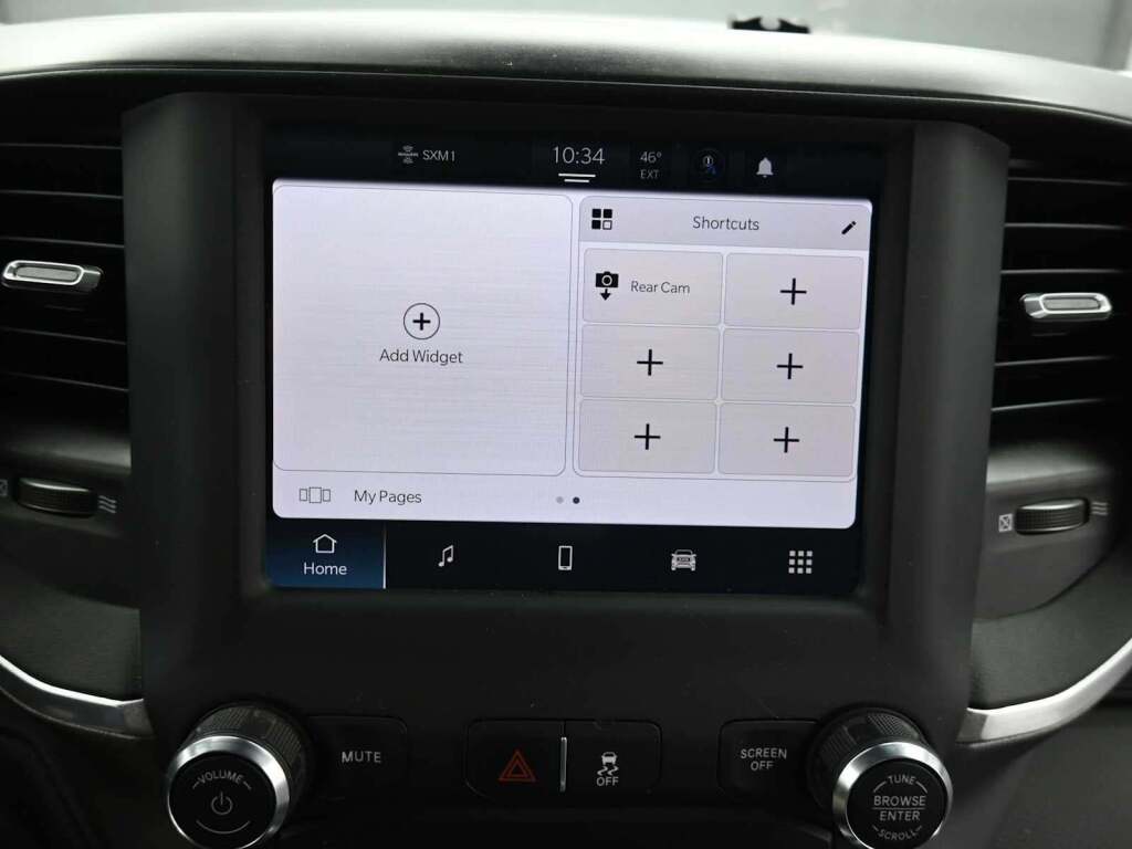 2024 Ram 3500 Big Horn Crew Cab 4x4 8' Box