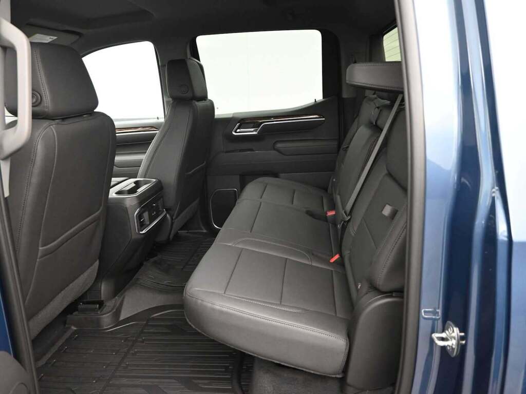 2026 GMC Sierra 1500 Crew Cab, Short Bed, Elevation, 4WD