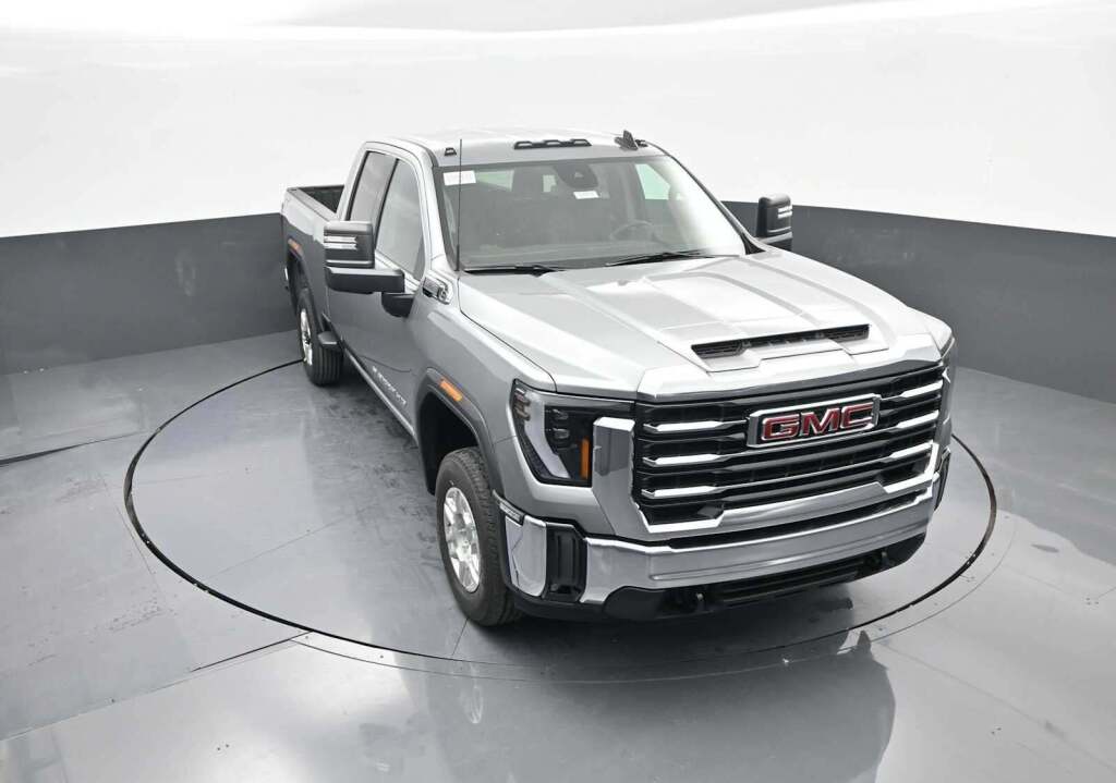 2026 GMC Sierra 2500HD Double Cab, Standard Bed, SLE, RWD