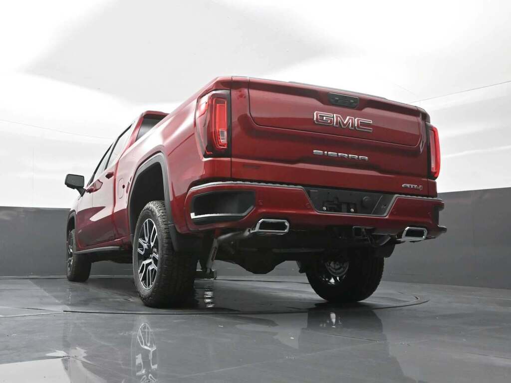 2026 GMC Sierra 1500 Crew Cab, Standard Bed, AT4, 4WD