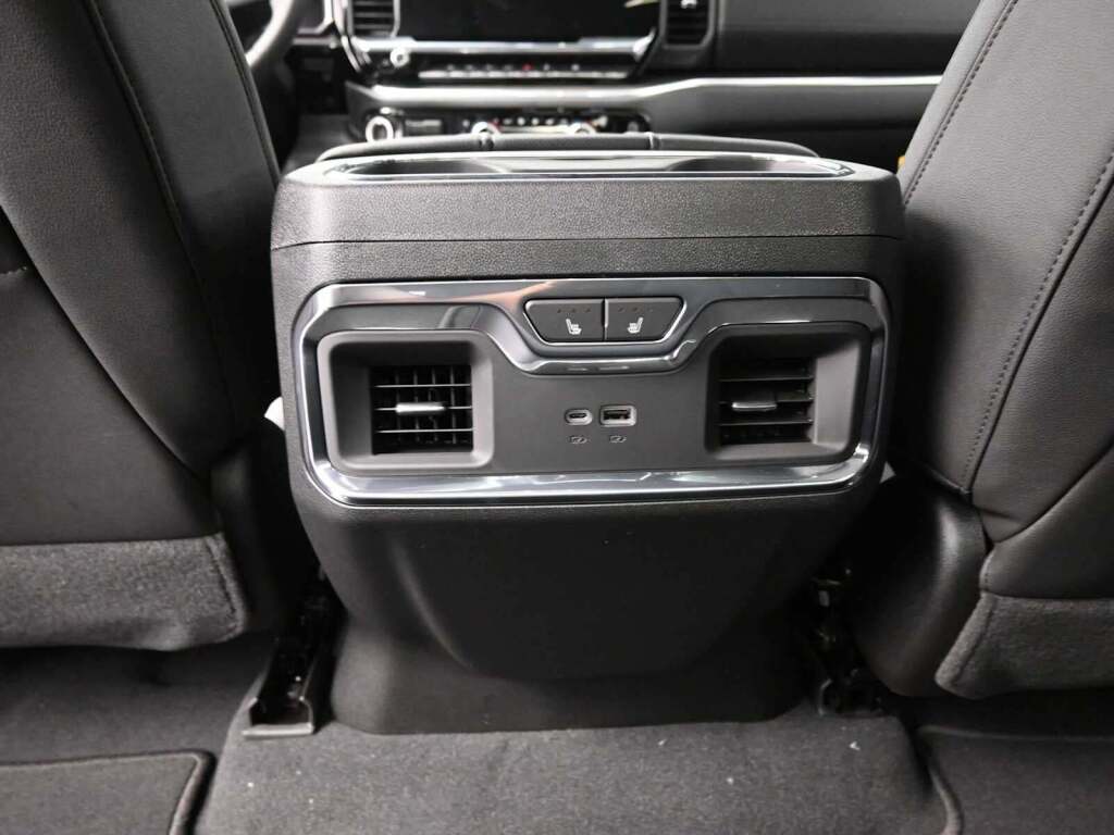 2026 GMC Sierra 1500 Crew Cab, Standard Bed, SLT, 4WD