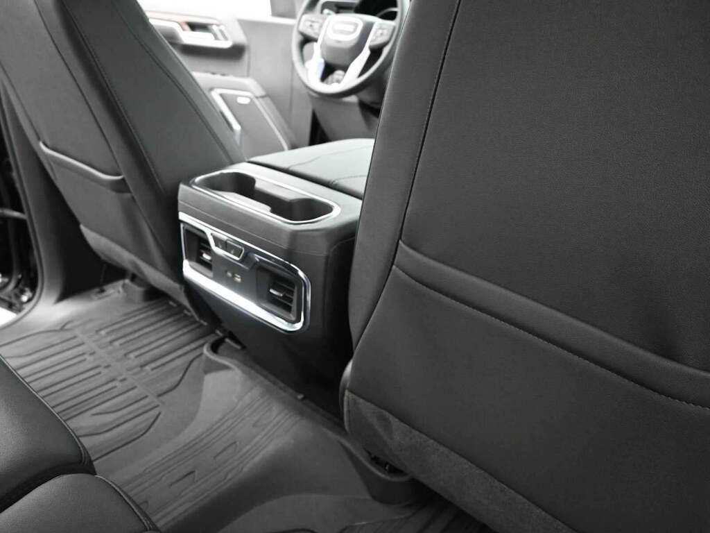 2026 GMC Sierra 1500 Crew Cab, Short Bed, SLT, 4WD