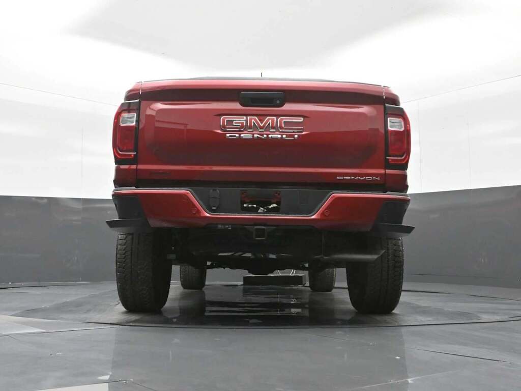 2026 GMC Canyon Denali, 4WD