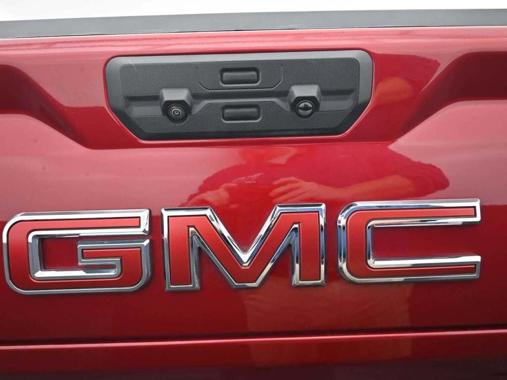 2023 GMC Sierra 1500 4WD Crew Cab Standard Box Denali