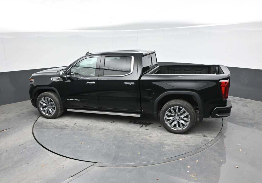 2026 GMC Sierra 1500 Crew Cab, Short Bed, Denali, 4WD