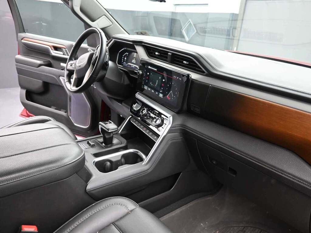 2023 GMC Sierra 1500 4WD Crew Cab Standard Box Denali