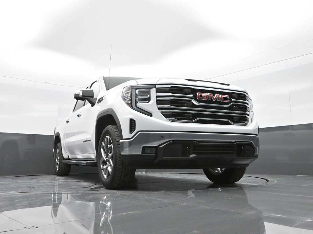 2026 GMC Sierra 1500 Crew Cab, Short Bed, SLT, 4WD