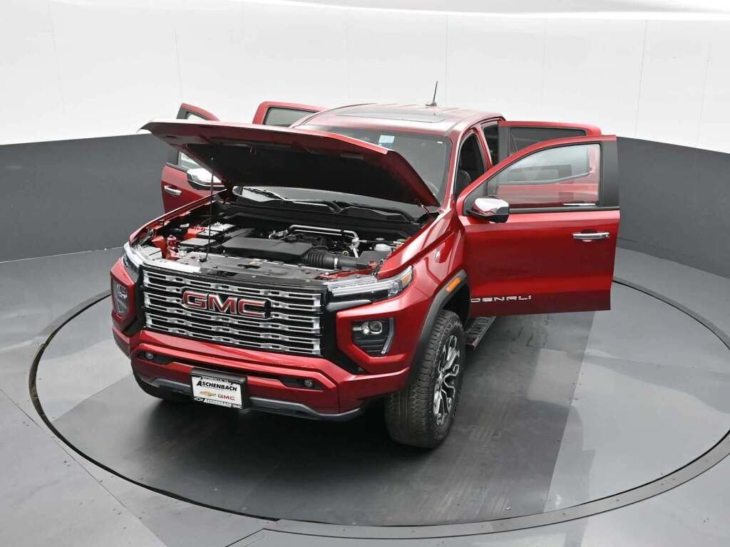 2026 GMC Canyon Denali, 4WD