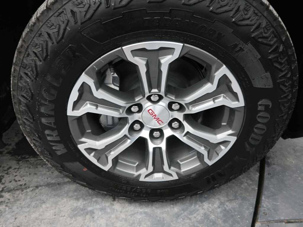 2026 GMC Sierra 1500 Crew Cab, Short Bed, SLE, 4WD