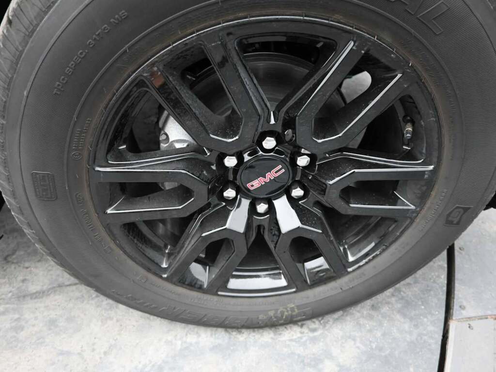 2026 GMC Sierra 1500 Crew Cab, Short Bed, Elevation, 4WD