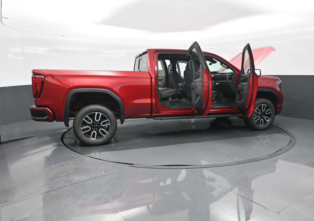 2026 GMC Sierra 1500 Crew Cab, Standard Bed, AT4, 4WD