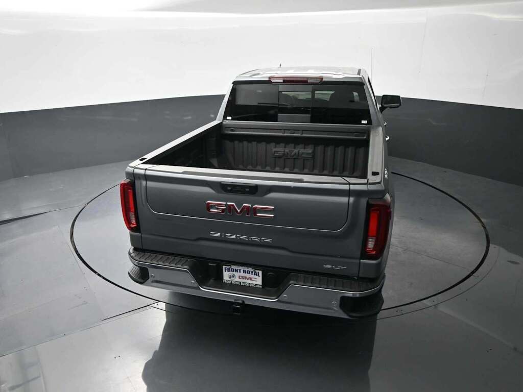 2026 GMC Sierra 1500 Crew Cab, Standard Bed, SLT, 4WD