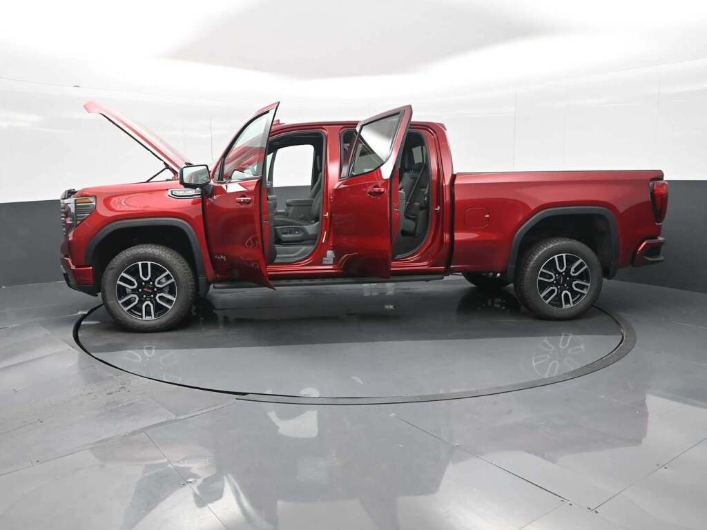 2026 GMC Sierra 1500 Crew Cab, Standard Bed, AT4, 4WD