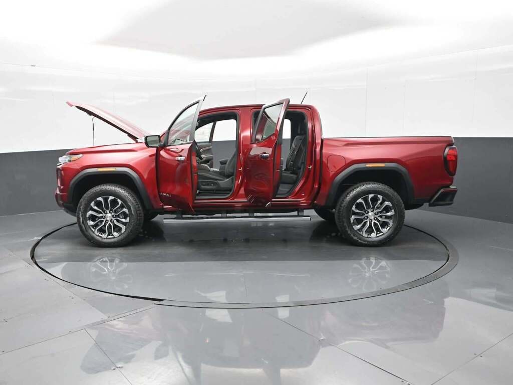 2026 GMC Canyon Denali, 4WD