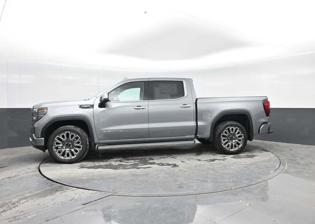 2026 GMC Sierra 1500 Crew Cab, Short Bed, Denali Ultimate, 4WD