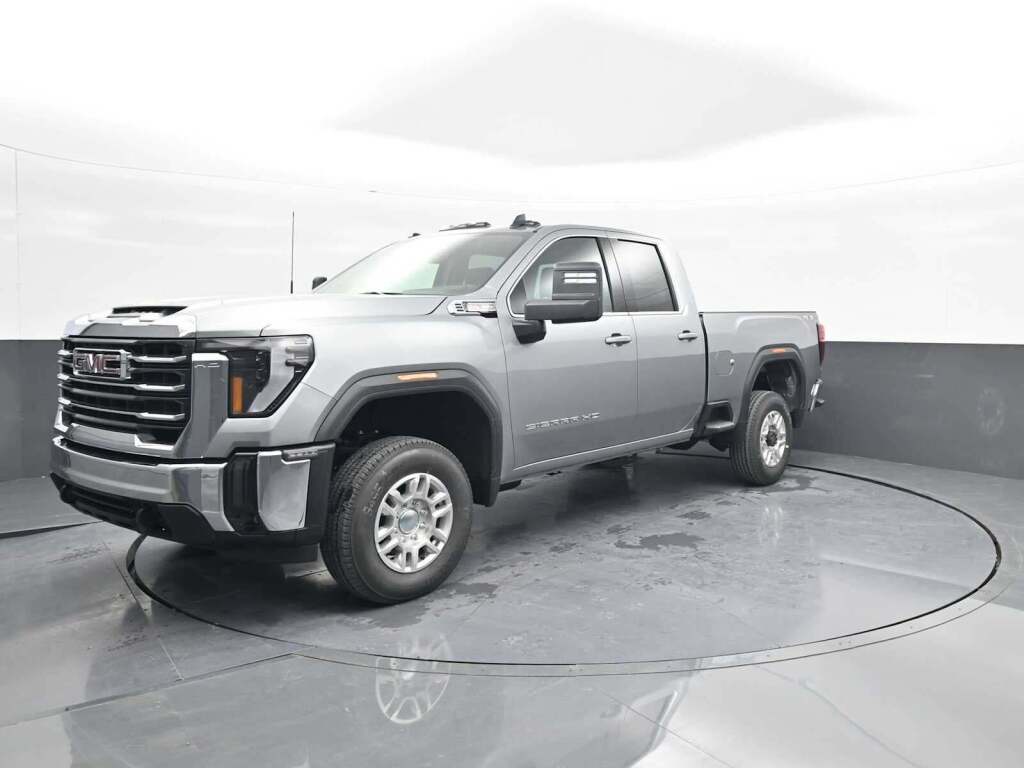 2026 GMC Sierra 2500HD Double Cab, Standard Bed, SLE, RWD