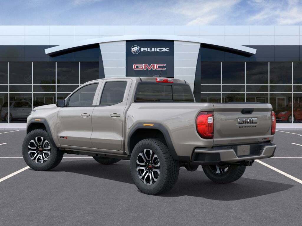 2026 GMC Canyon AT4, 4WD